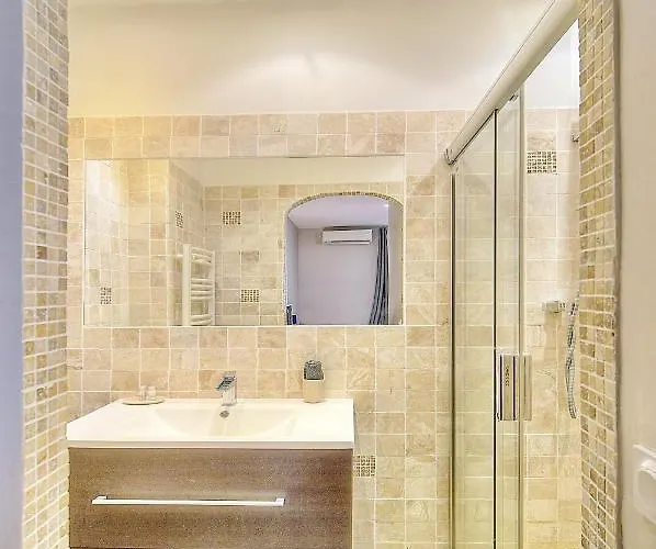 Croisette 8/10 Pers كان